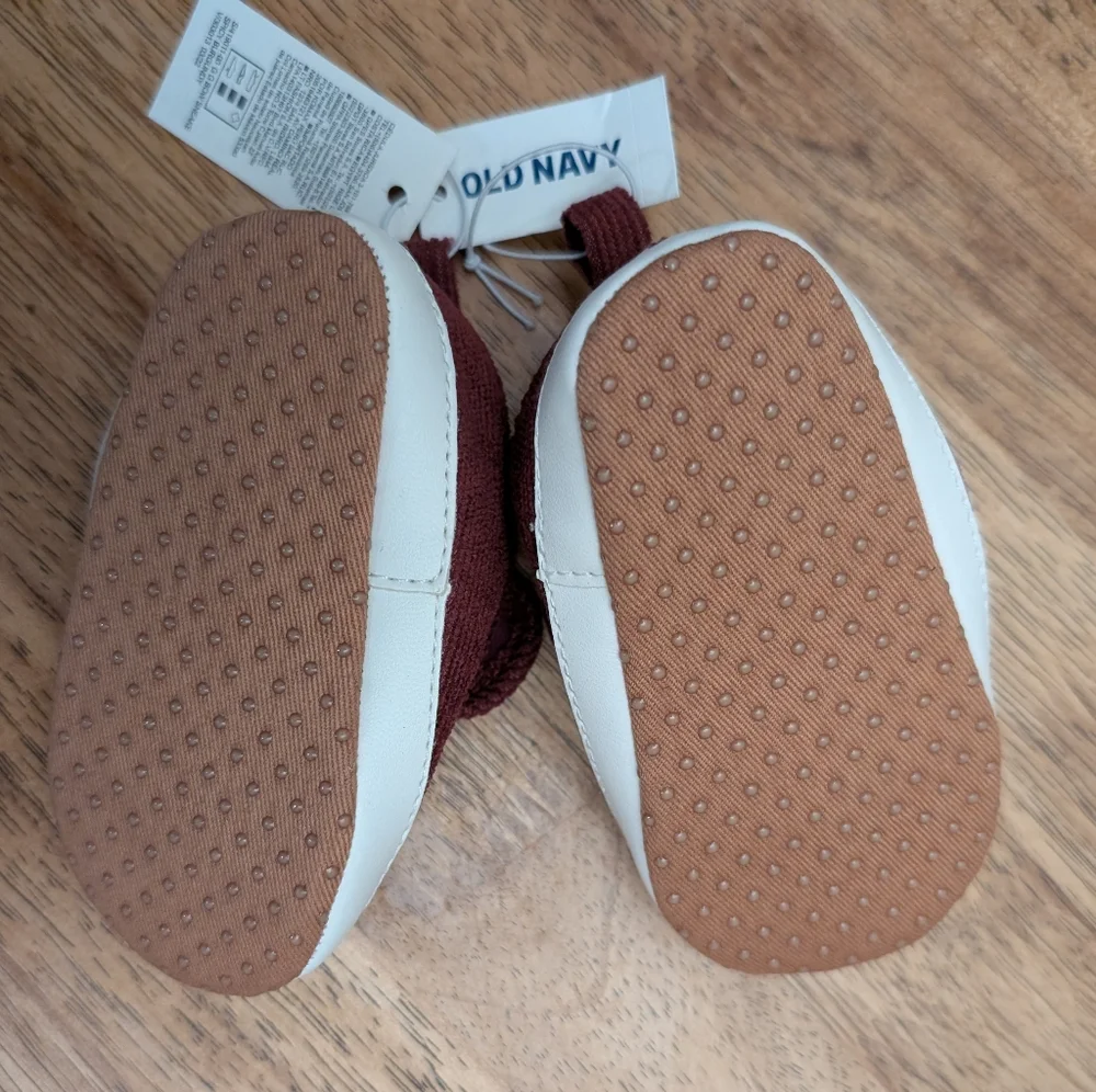 NWT! Old Navy Corduroy Bow-Tie Sneakers for Baby